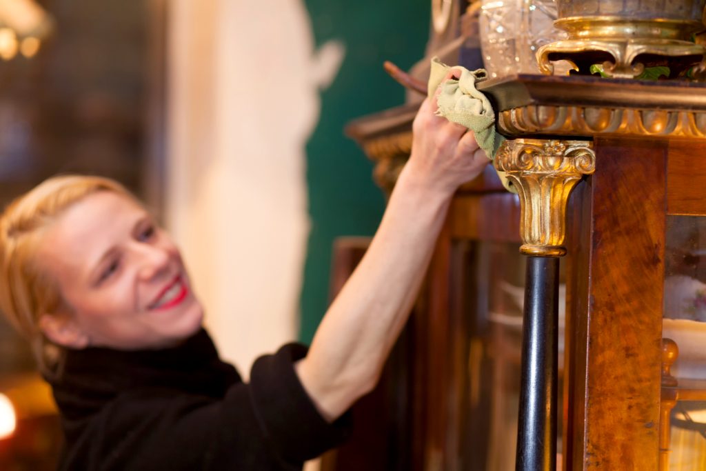 How to Clean a Wooden Dresser