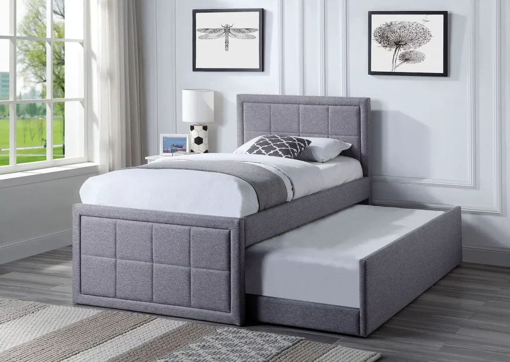 Advantages of a Trundle Bed